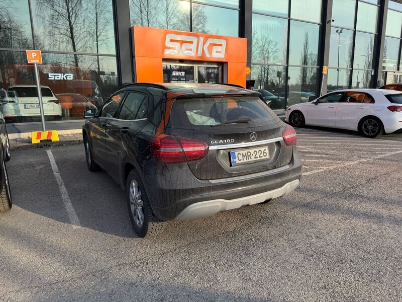 Mercedes-Benz GLA vaihtoauto