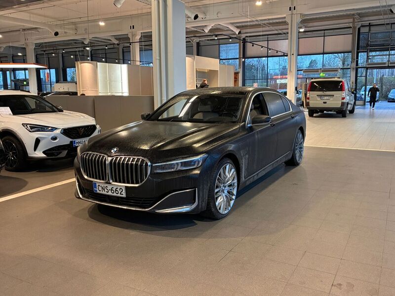 BMW 745 vaihtoauto
