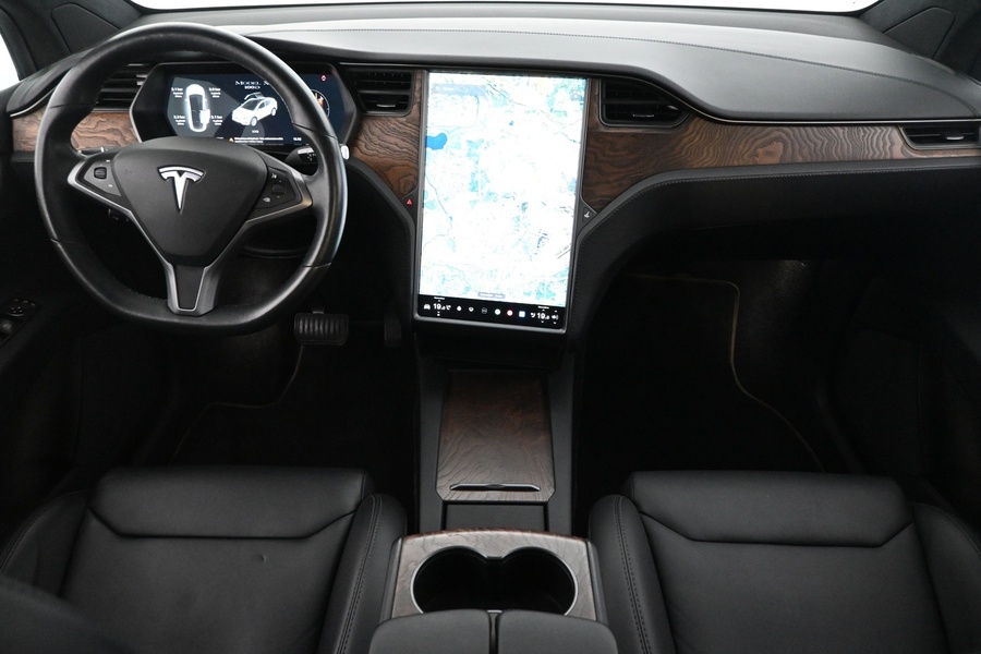 Tesla Model X vaihtoauto