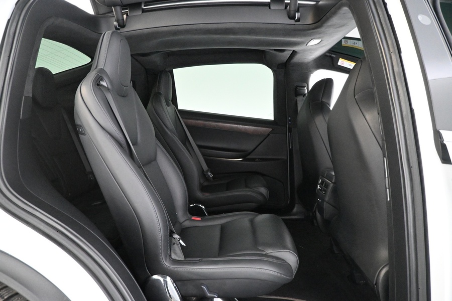 Tesla Model X vaihtoauto