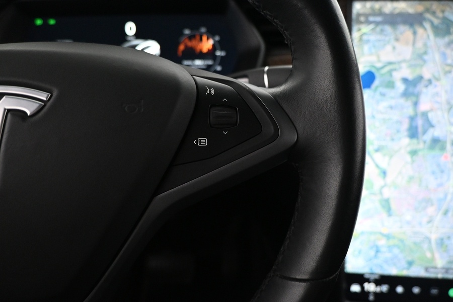 Tesla Model X vaihtoauto