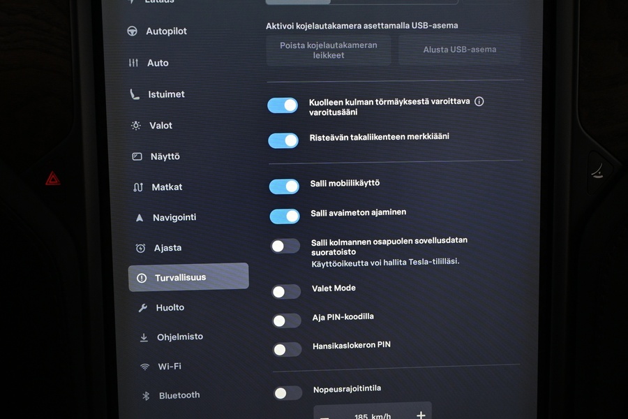 Tesla Model X vaihtoauto