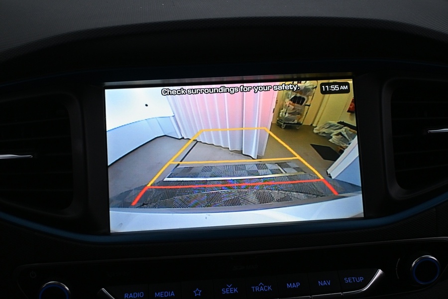 Hyundai IONIQ hybrid vaihtoauto