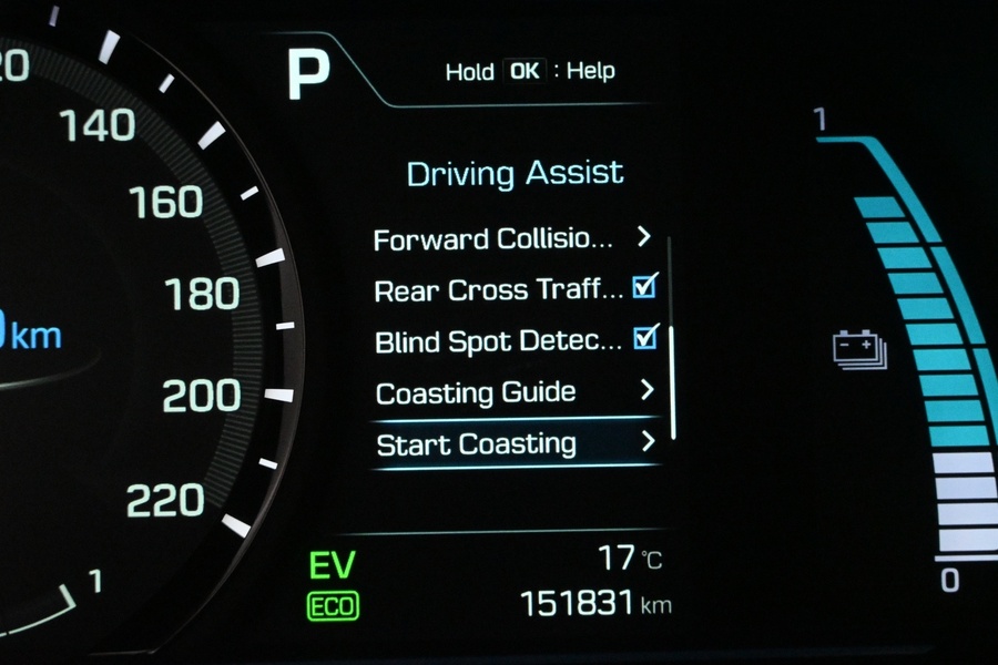 Hyundai IONIQ hybrid vaihtoauto