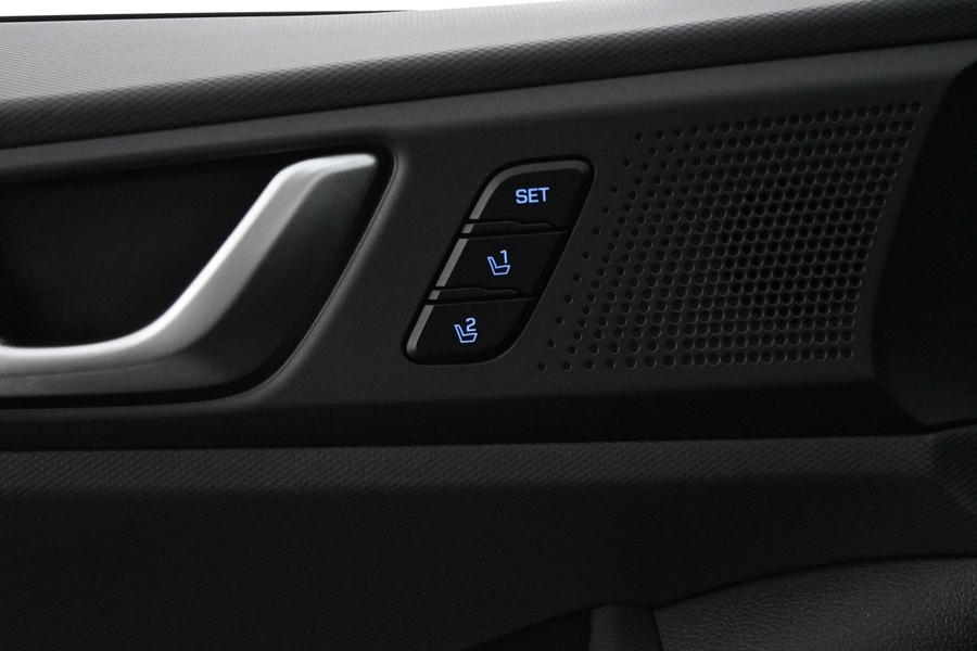 Hyundai IONIQ hybrid vaihtoauto