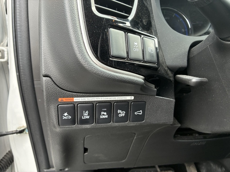 Mitsubishi Outlander PHEV vaihtoauto