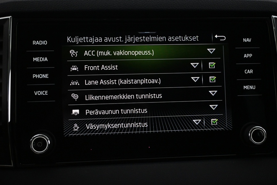 Skoda Karoq vaihtoauto