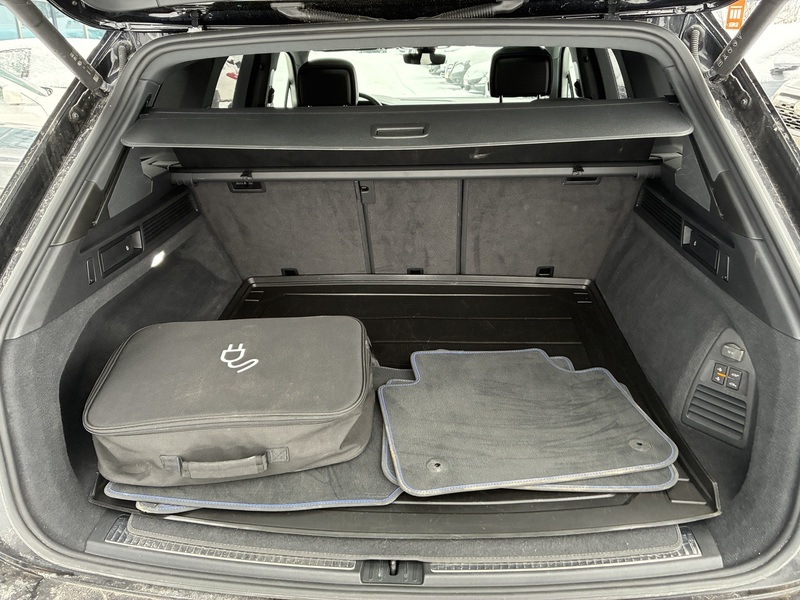 Volkswagen Touareg vaihtoauto