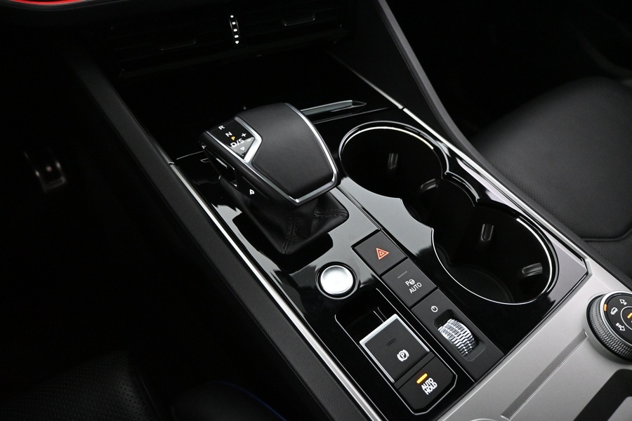 Volkswagen Touareg vaihtoauto