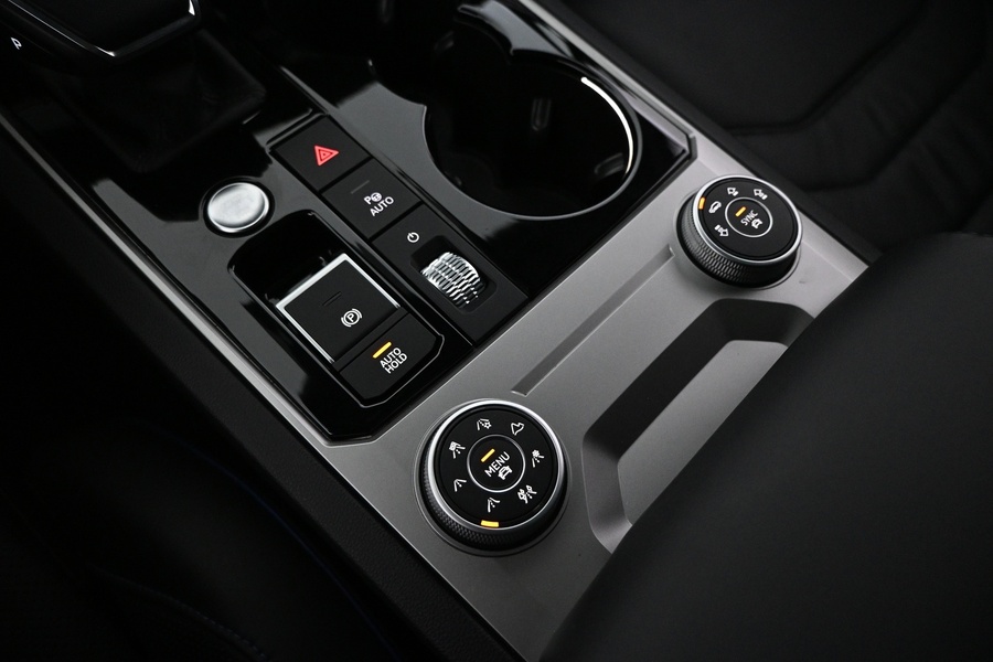 Volkswagen Touareg vaihtoauto