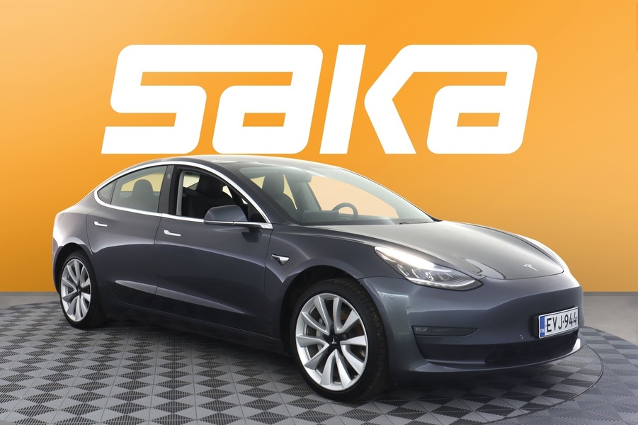 Tesla Model 3 vaihtoauto