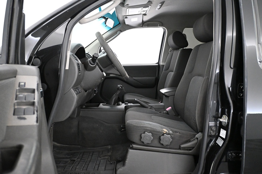 Nissan Navara vaihtoauto