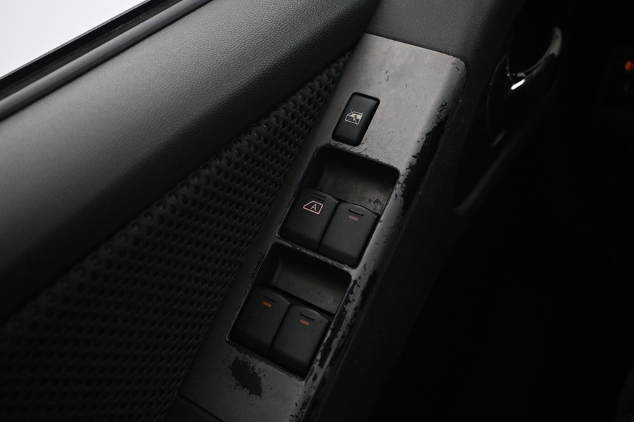 Nissan Navara vaihtoauto