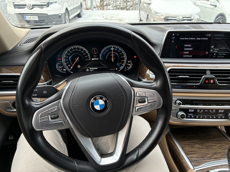 BMW 740 vaihtoauto