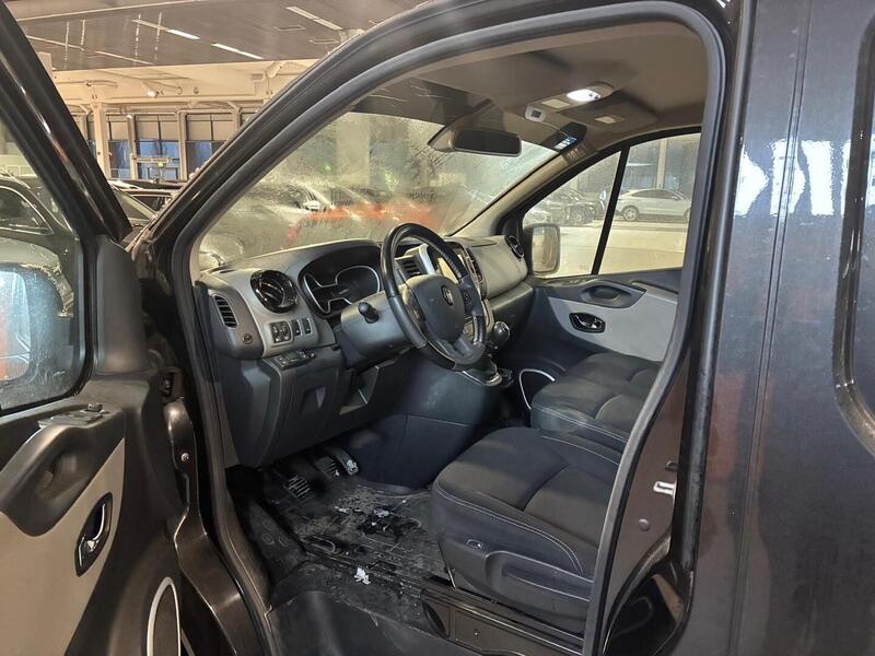 Renault Trafic vaihtoauto