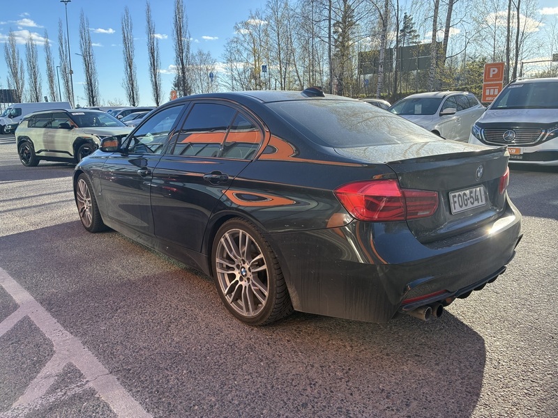 BMW 330 vaihtoauto