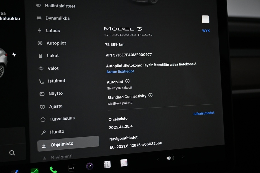 Tesla Model 3 vaihtoauto