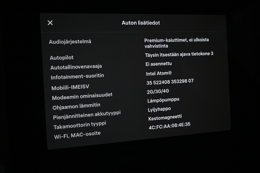 Tesla Model 3 vaihtoauto