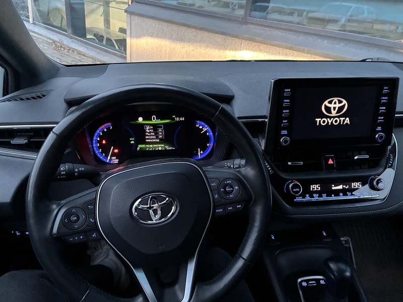 Toyota Corolla vaihtoauto