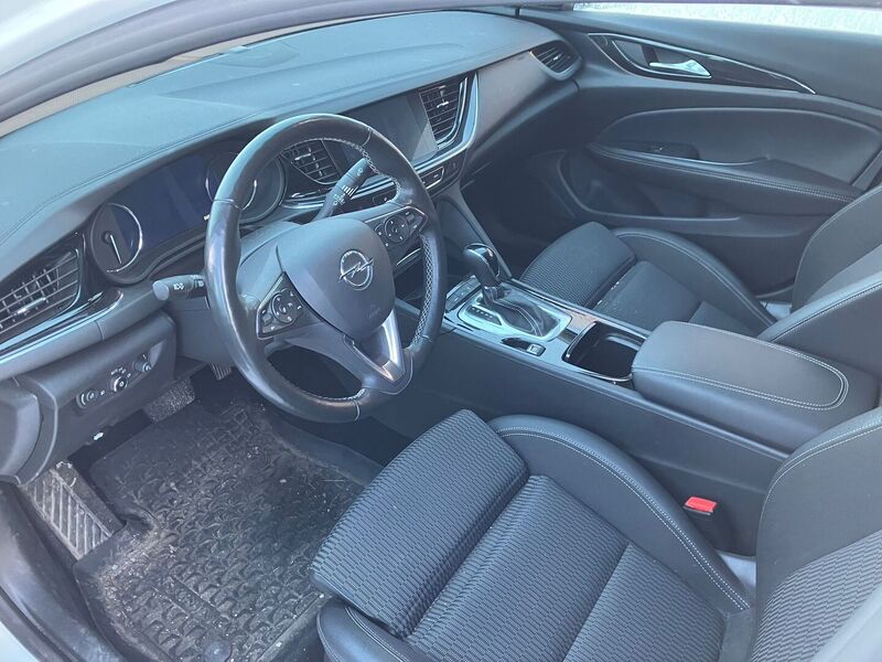 Opel Insignia vaihtoauto