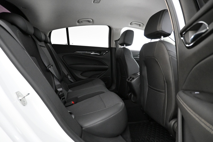 Opel Insignia vaihtoauto