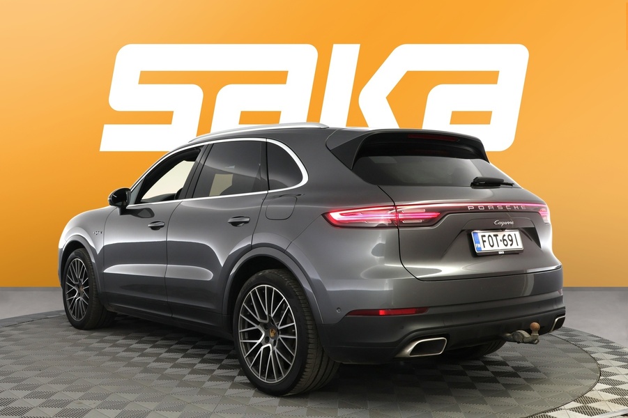 Porsche Cayenne vaihtoauto