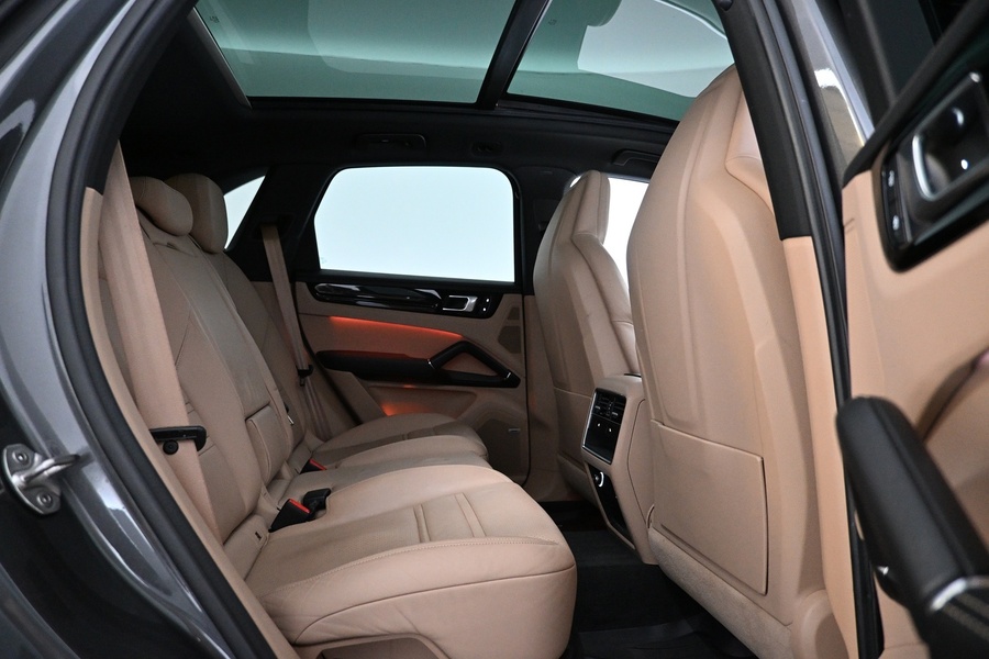 Porsche Cayenne vaihtoauto