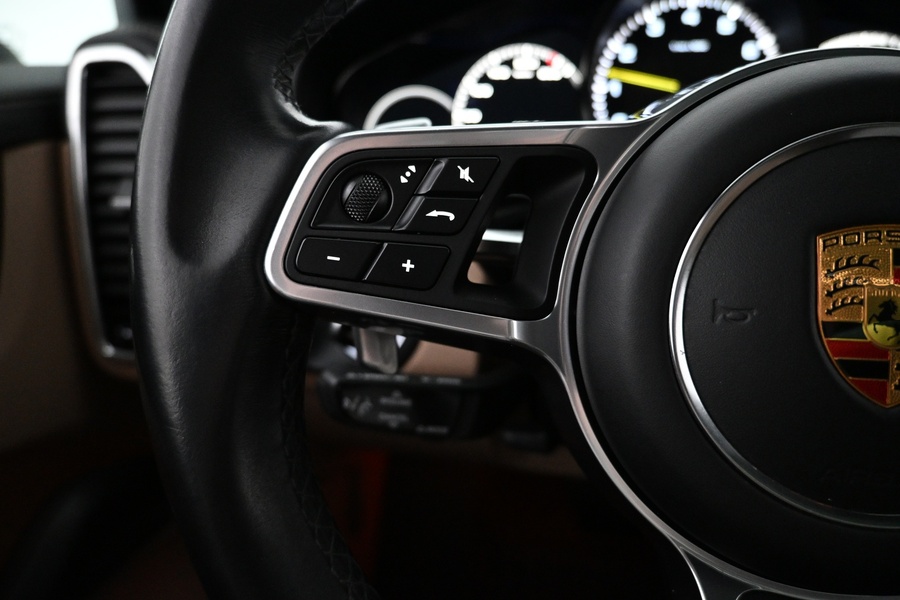 Porsche Cayenne vaihtoauto