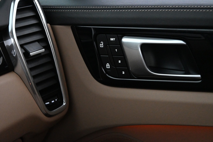 Porsche Cayenne vaihtoauto