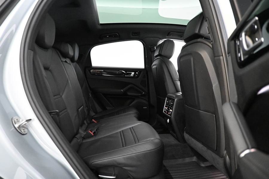 Porsche Cayenne vaihtoauto