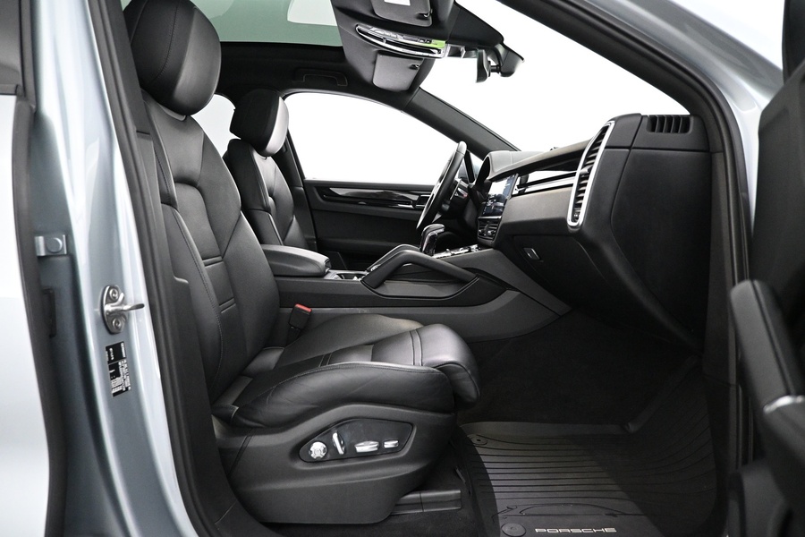 Porsche Cayenne vaihtoauto