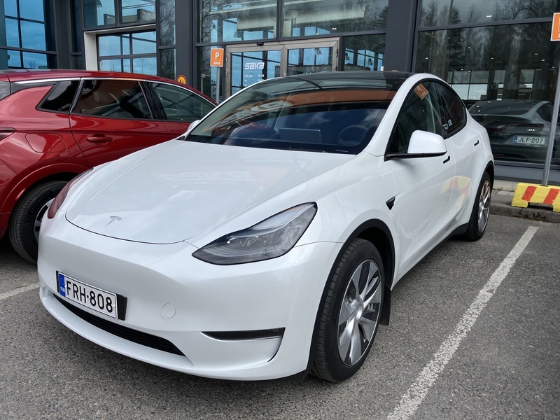 Tesla Model Y vaihtoauto