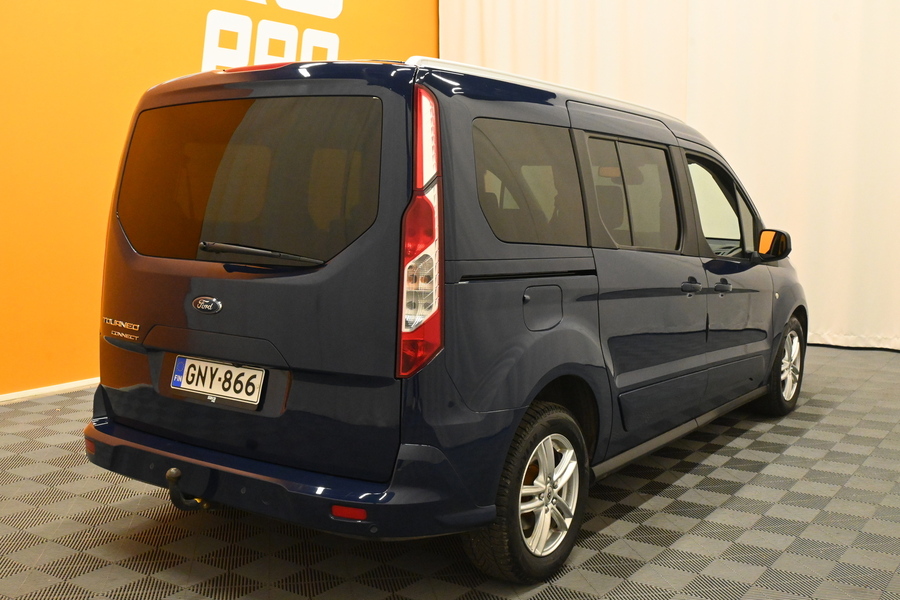 Ford Grand Tourneo Connect vaihtoauto
