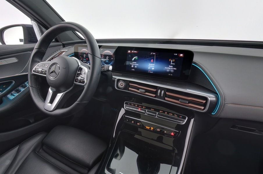 Mercedes-Benz EQC vaihtoauto