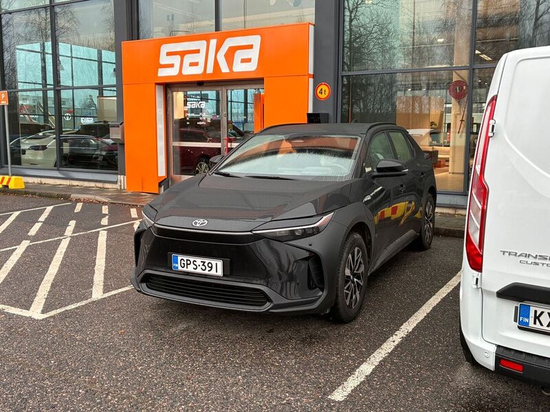 Toyota bZ4X vaihtoauto