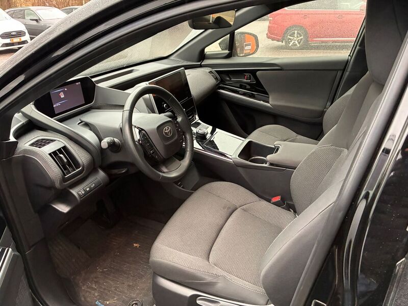 Toyota bZ4X vaihtoauto