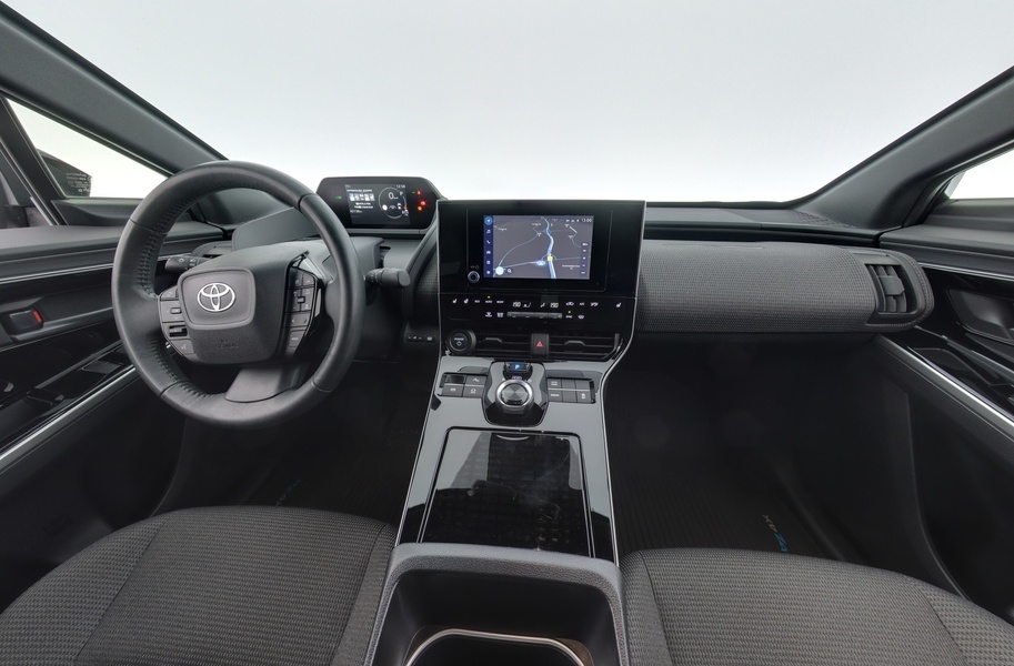 Toyota bZ4X vaihtoauto