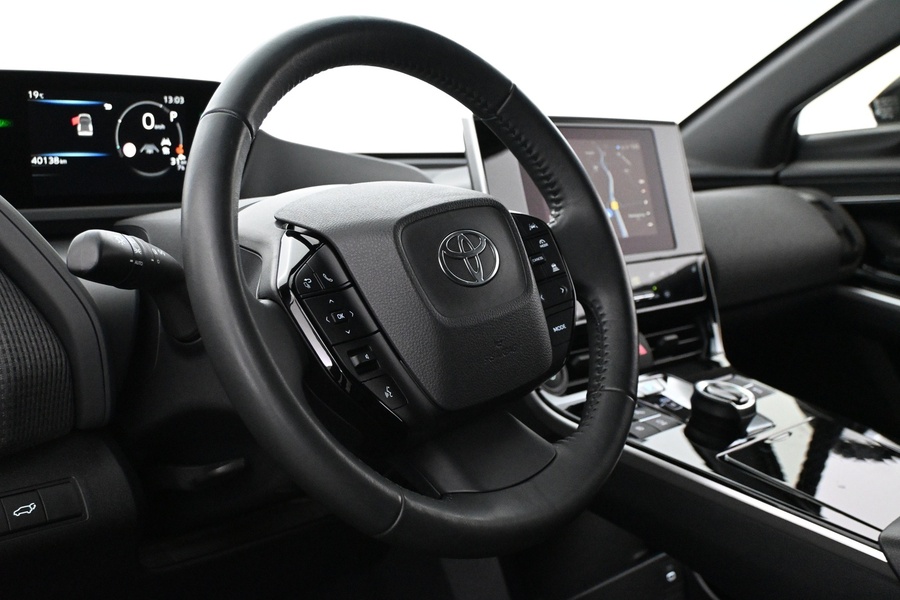 Toyota bZ4X vaihtoauto