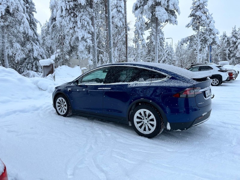 Tesla Model X vaihtoauto