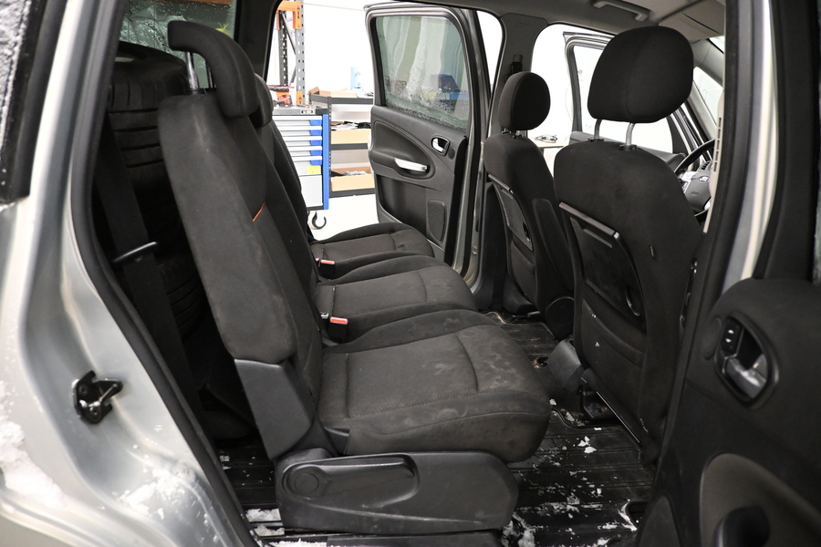 Ford Galaxy vaihtoauto