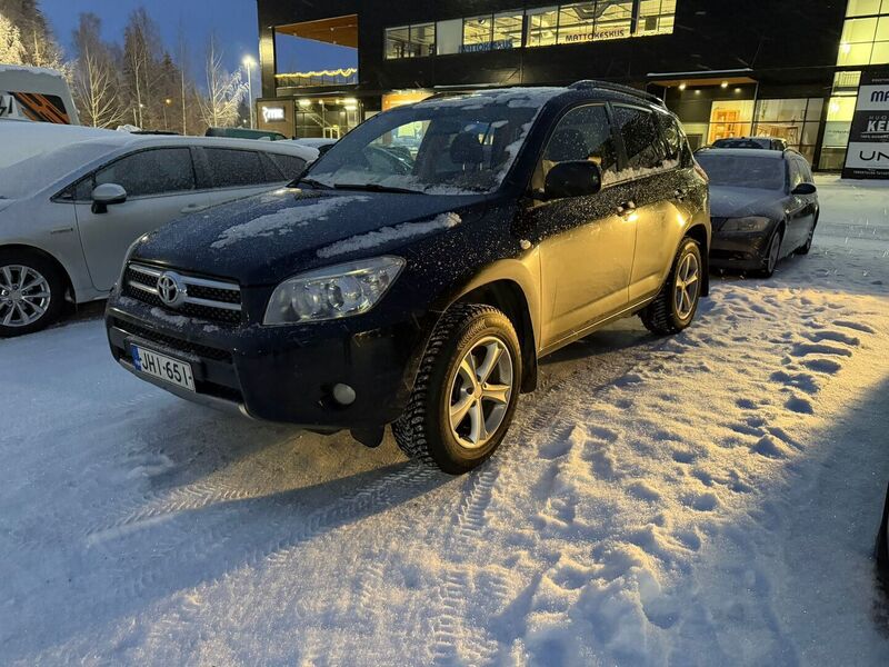 Toyota RAV4 vaihtoauto