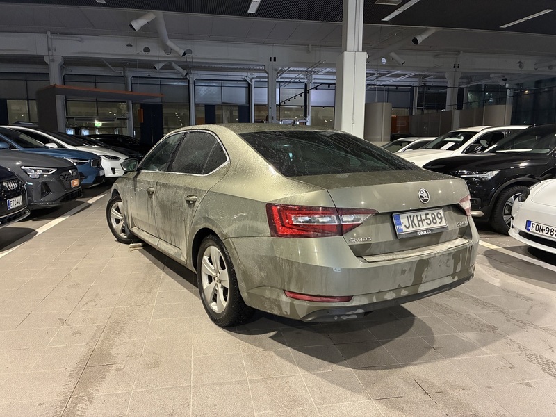 Skoda Superb vaihtoauto