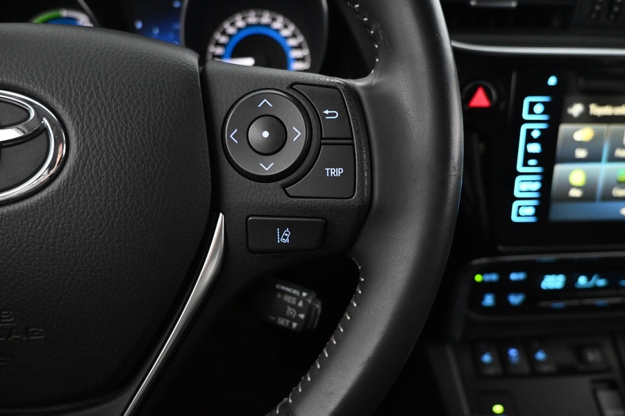 Toyota Auris vaihtoauto