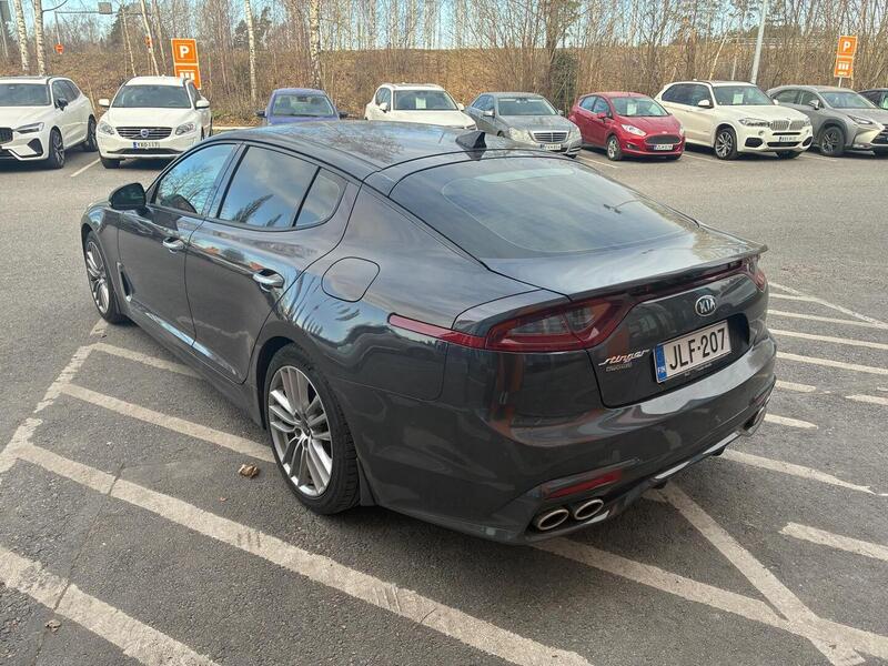 Kia Stinger vaihtoauto