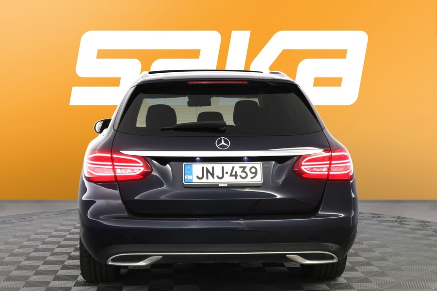 Mercedes-Benz C vaihtoauto