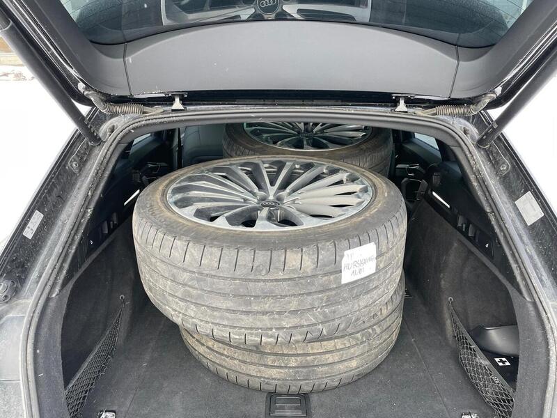 Audi Q8 e-tron vaihtoauto