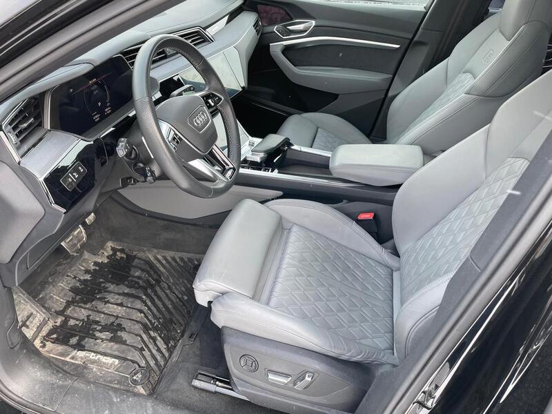 Audi Q8 e-tron vaihtoauto