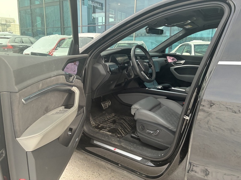 Audi Q8 e-tron vaihtoauto