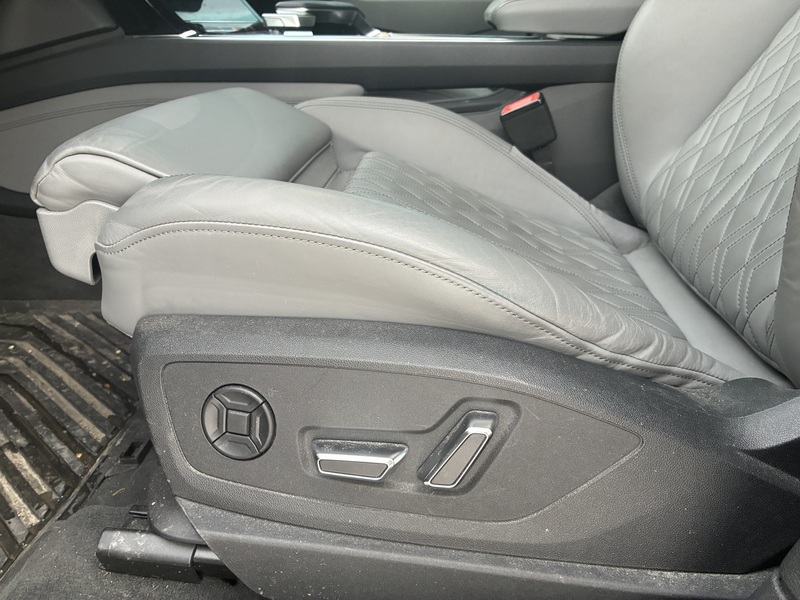 Audi Q8 e-tron vaihtoauto