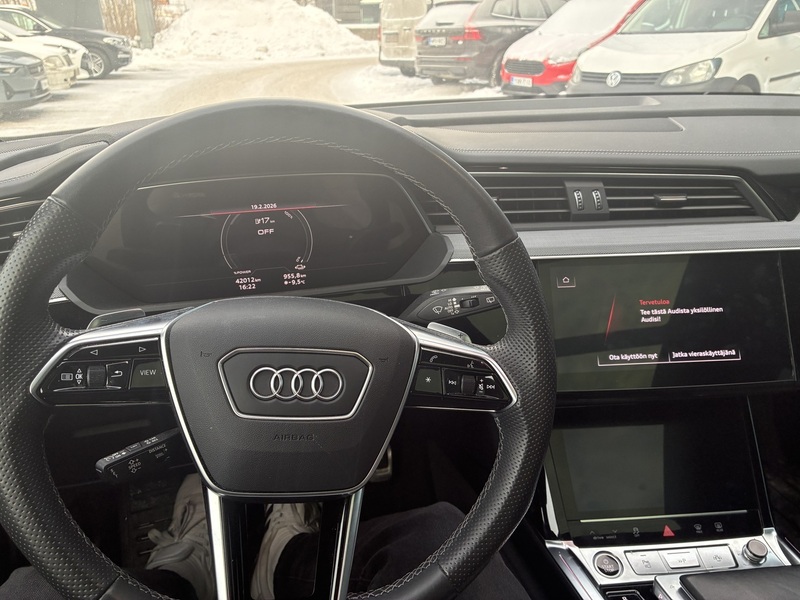 Audi Q8 e-tron vaihtoauto